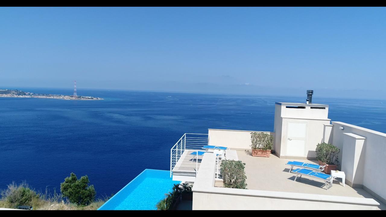 B&B Blu Infinito Вілла-Сан-Джованні Екстер'єр фото
